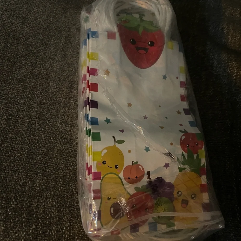 Kolldenn 24pcs Fruit Party Favors Bags Bulk with Handles